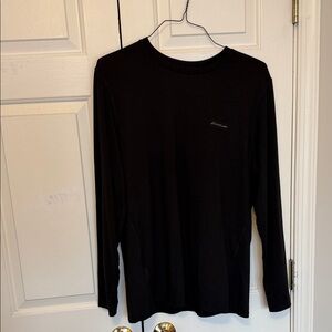 Eddie Bauer light weight long sleeve L